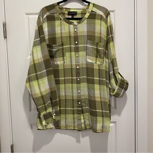 Lane Bryant Women’s 26-28 Green White Plaid ButtonUp Top Mandarin Collar Top 054